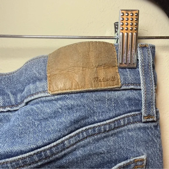 Madewell The Perfect Vintage Jean | High‑Rise Classic Blue Denim | Size 28 - Picture 3 of 6